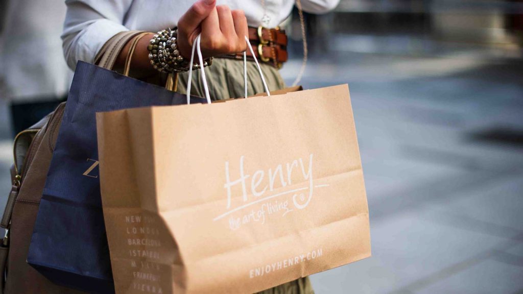 6-No-Waste-Shopping-Tips-on-civicdaily