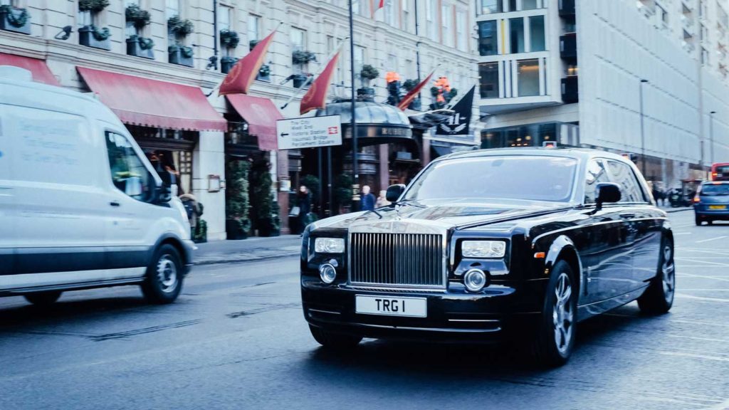 Bears-Game-Rent-a-Limo-for-the-Sports-Bar-in-Chicago-on-civicdaily